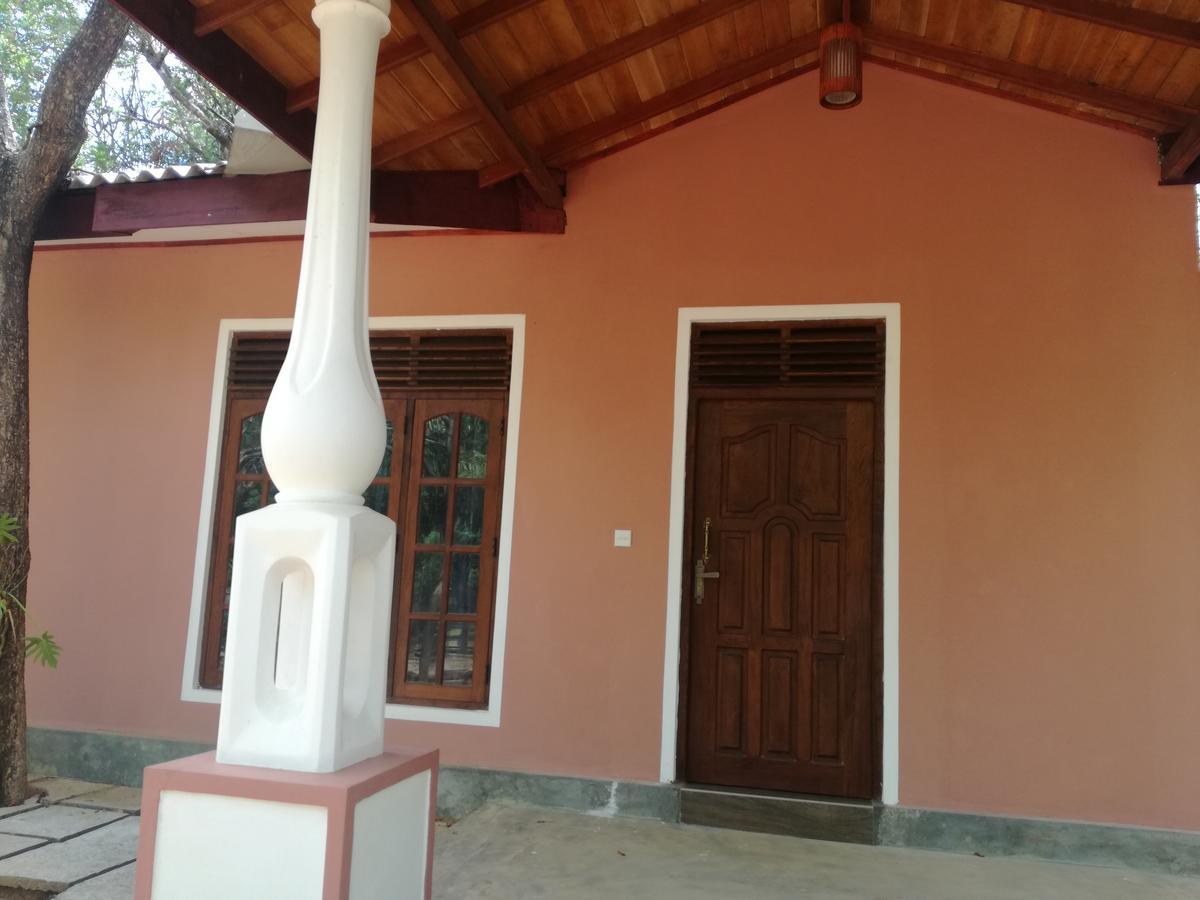 Mathews Holiday Resort Habarana Exterior photo